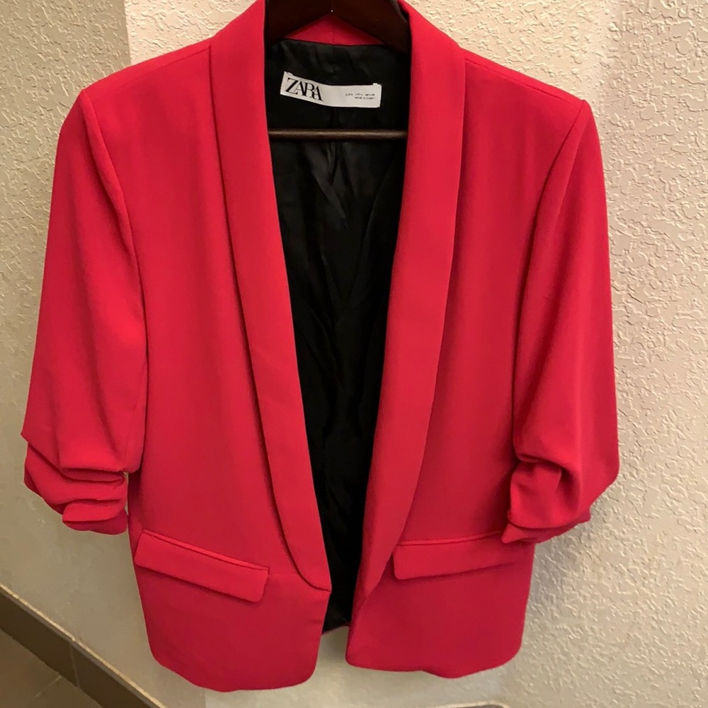 Zara oversized pink blazer with ruffled sleeve